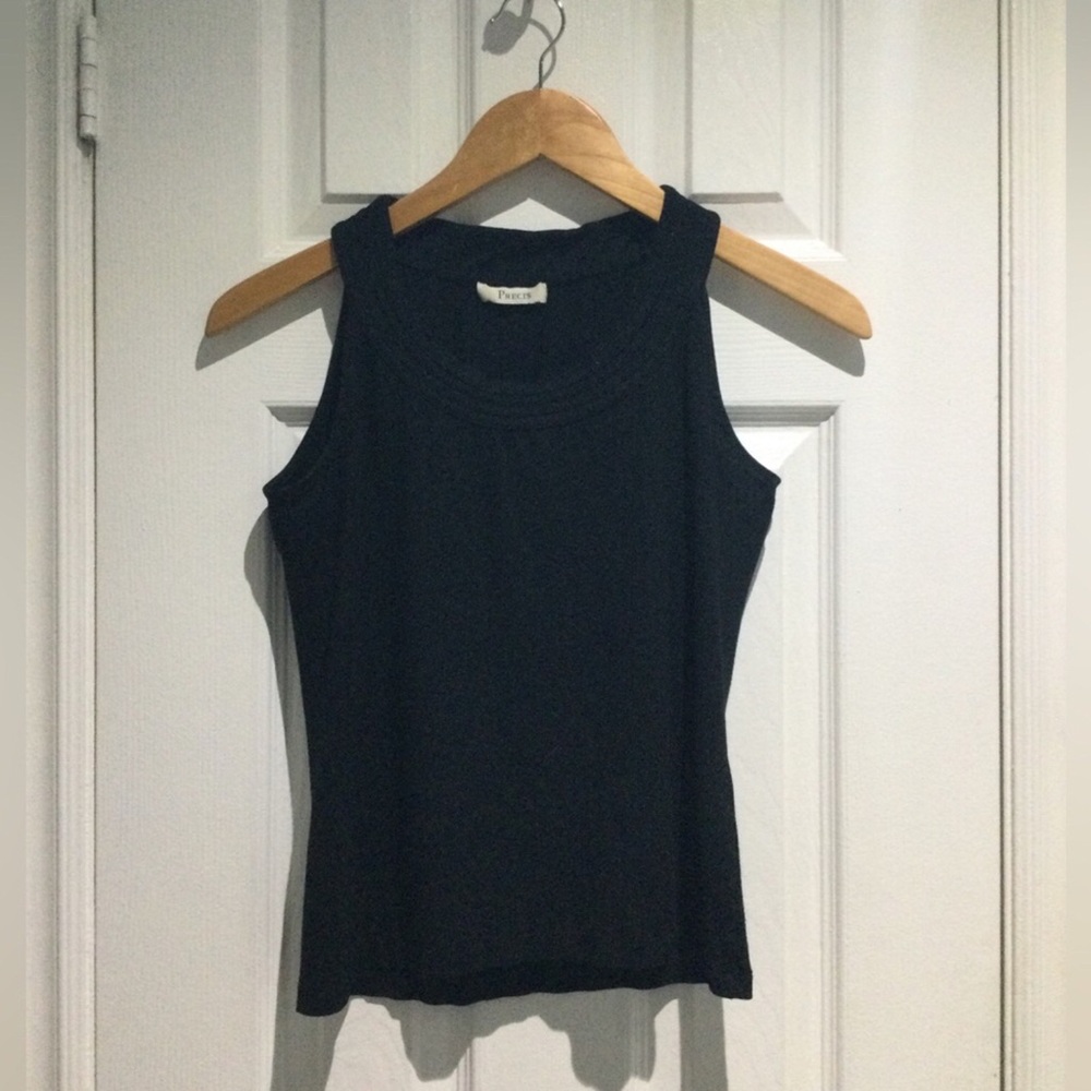 Presis Black Sleeveless Tank Top